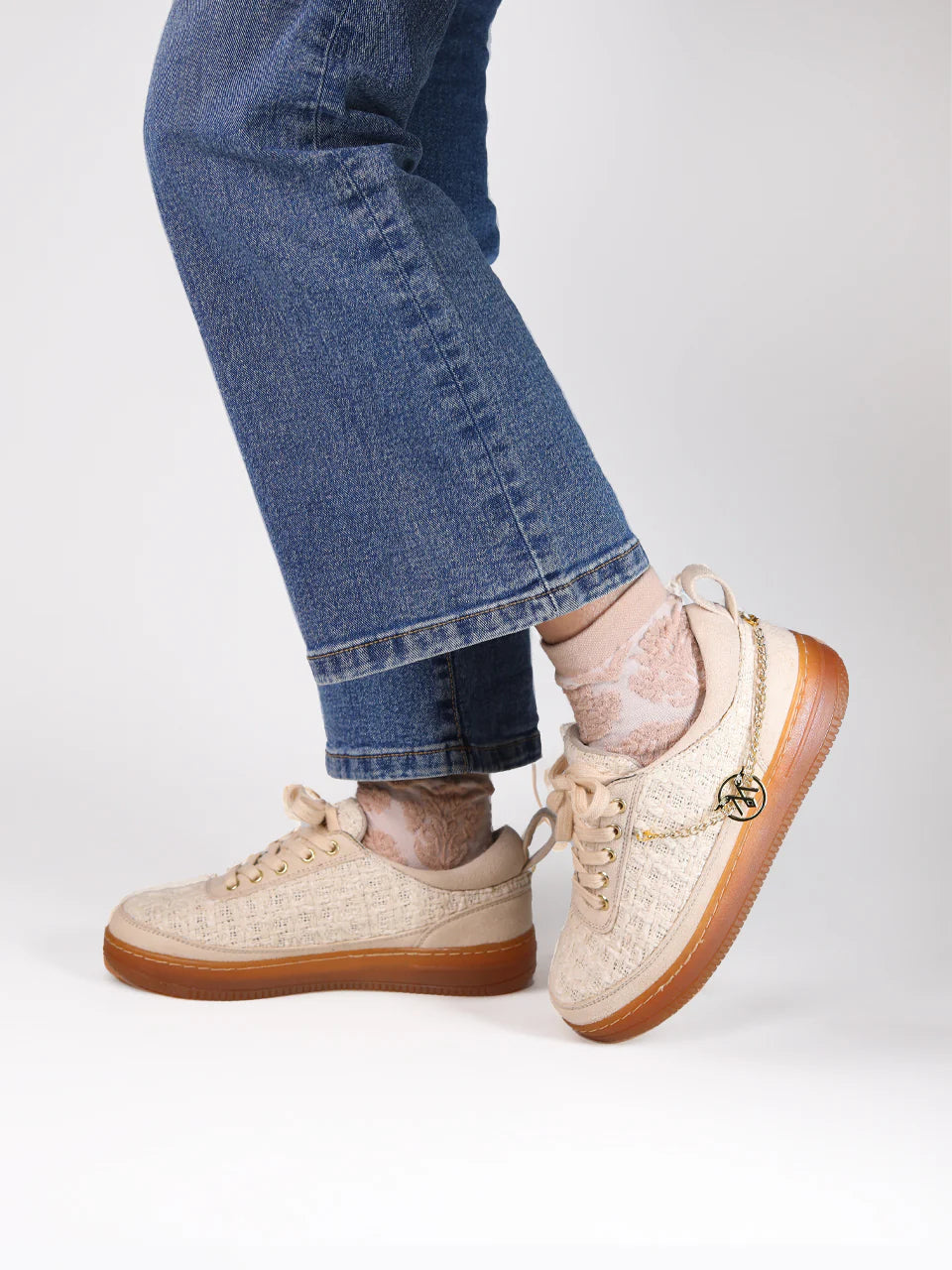 Junia Beige Sneakers