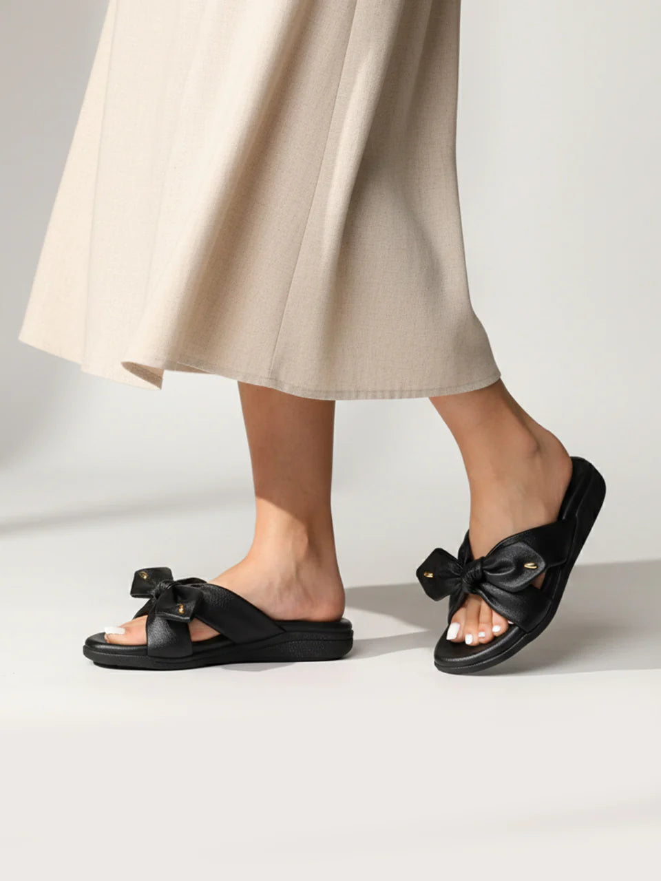 Helina Black Flats