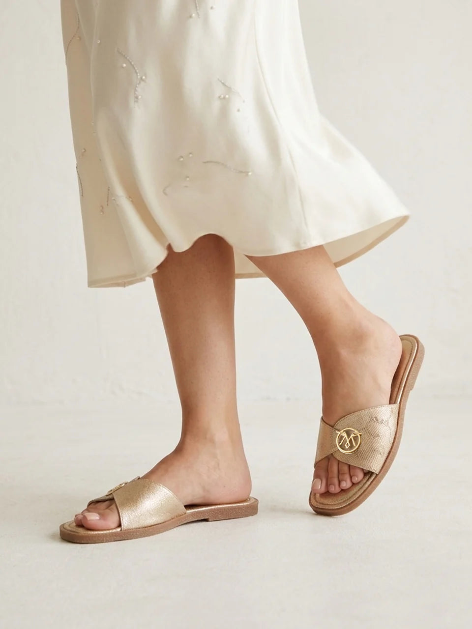 Nyra Gold Flats